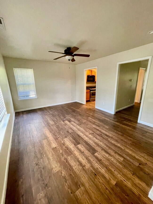 Photo - Spacious 4-bedroom, 2.5-bath home in Charlotte with convenient access to Uptown