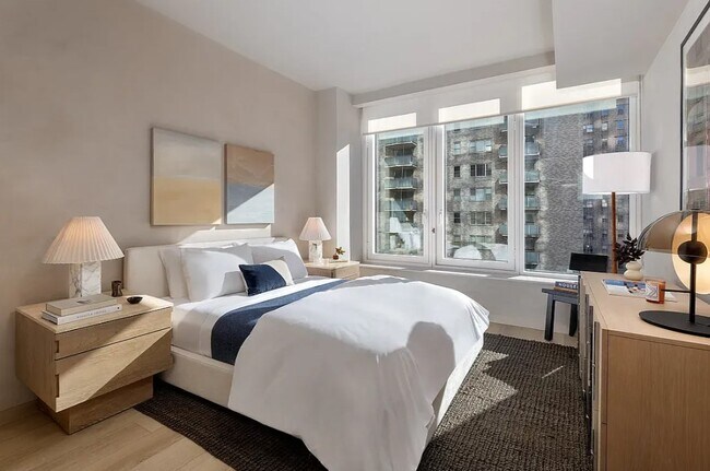 Photo - 633 3rd Ave Unidad PH5C