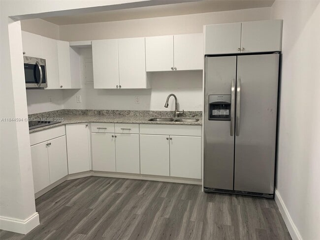 Photo - 6290 SW 39th St Apartment Unit 0