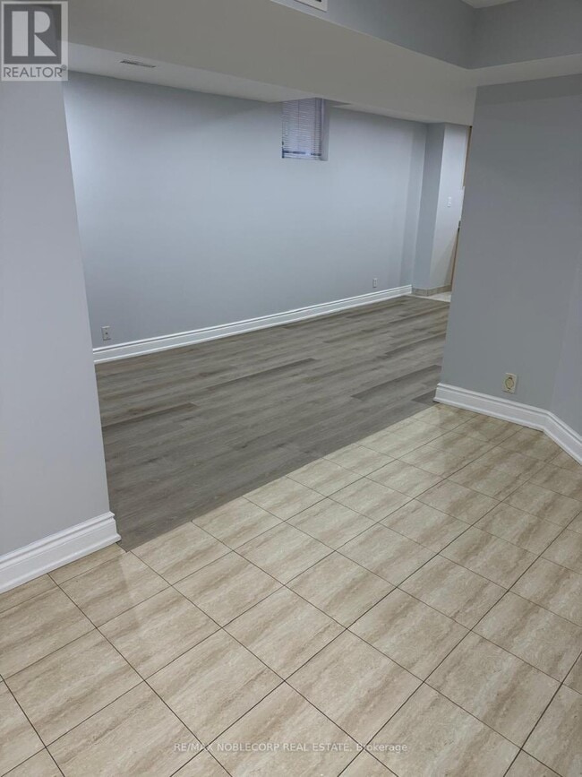 Photo - 5645 Longford Dr