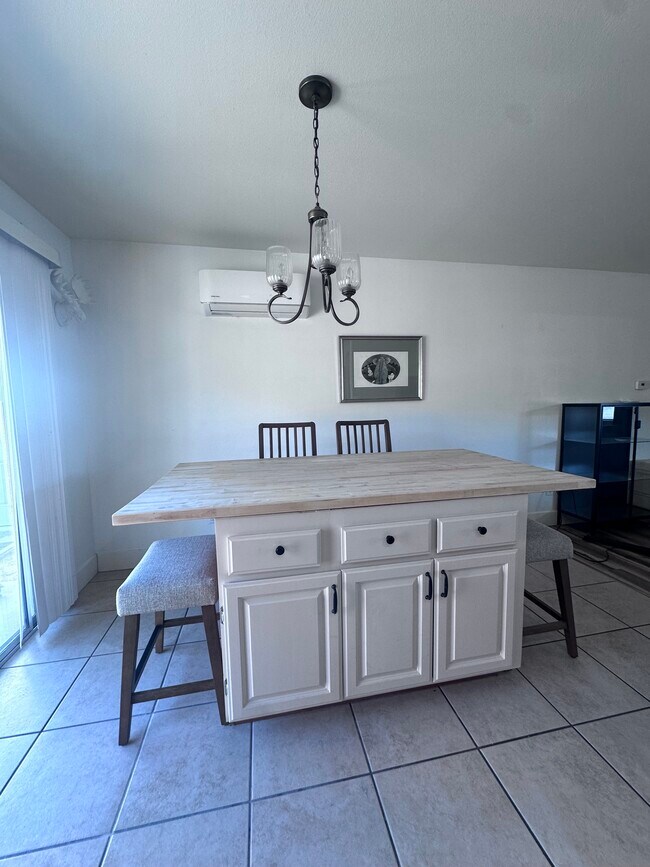 Photo - 7054 Juniper Ave