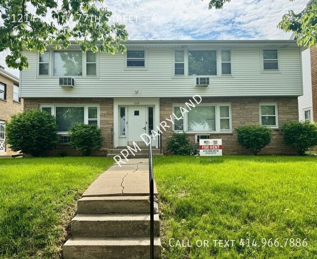 Building Photo - 1214 S 77th St Unit 4 Rental