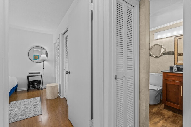 Photo - 750 NE Spanish River Blvd Unidad 2040