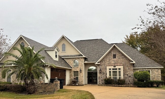Stunning Stonebridge Home - Stunning Stonebridge Home