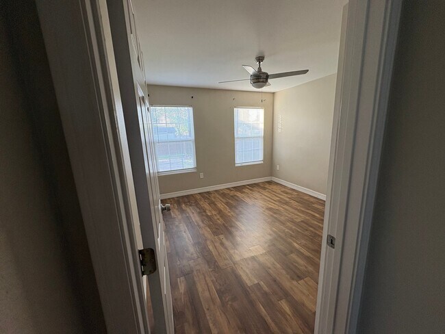 Photo - 4042 Ramsey St