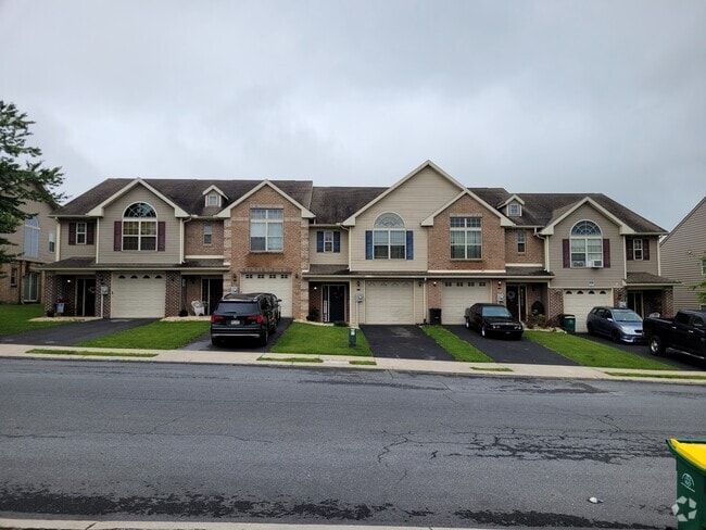 Building Photo - 368 Channing Dr Rental
