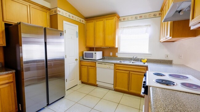 Photo - 3292 Emerson Ln