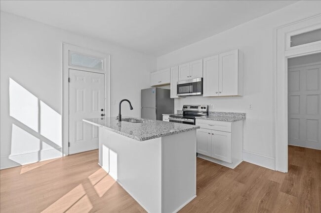 Building Photo - 258 Maryland Ave Unit 1