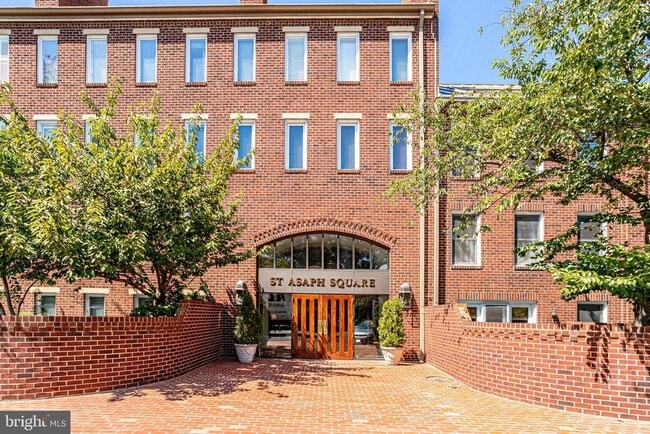 Building Photo - 801 S Pitt St Unit 329 Rental