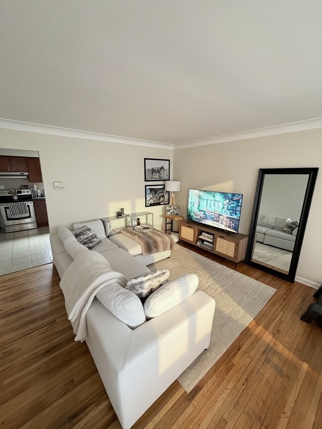 Photo - 8573 Wyandotte St E Unité 8573 Wyandotte St E