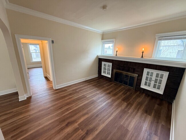 Photo - 922 E Ermina Ave