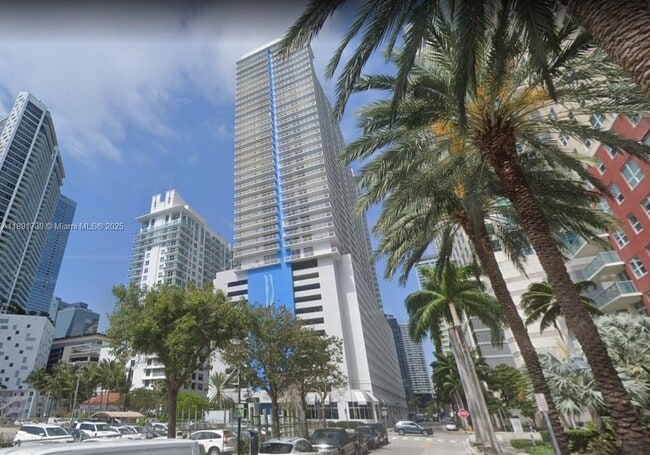 Building Photo - 1200 Brickell Bay Dr Unit 3506