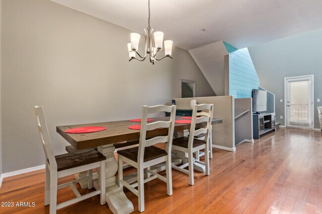 Photo - 2150 W Alameda Rd