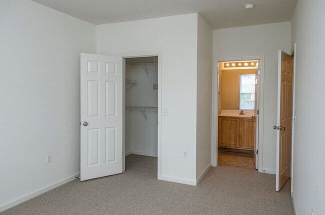 The Residences at King Farm Apartments