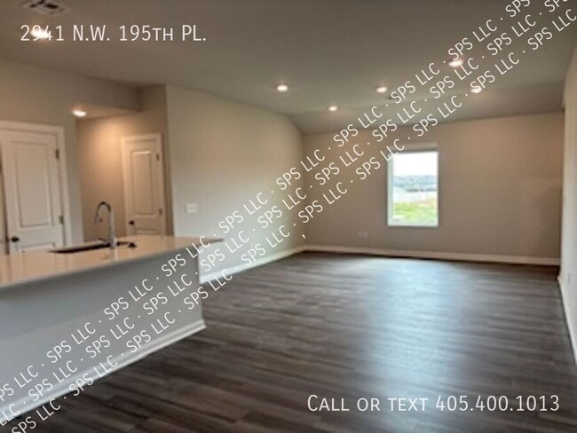 Photo - 2941 NW 195th St