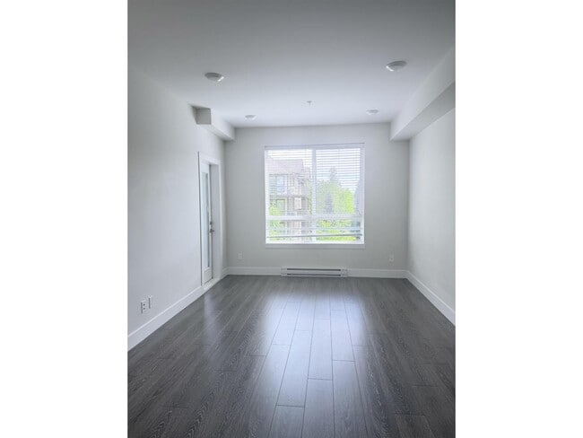Photo - 15351-15101 101 Ave Unit 301