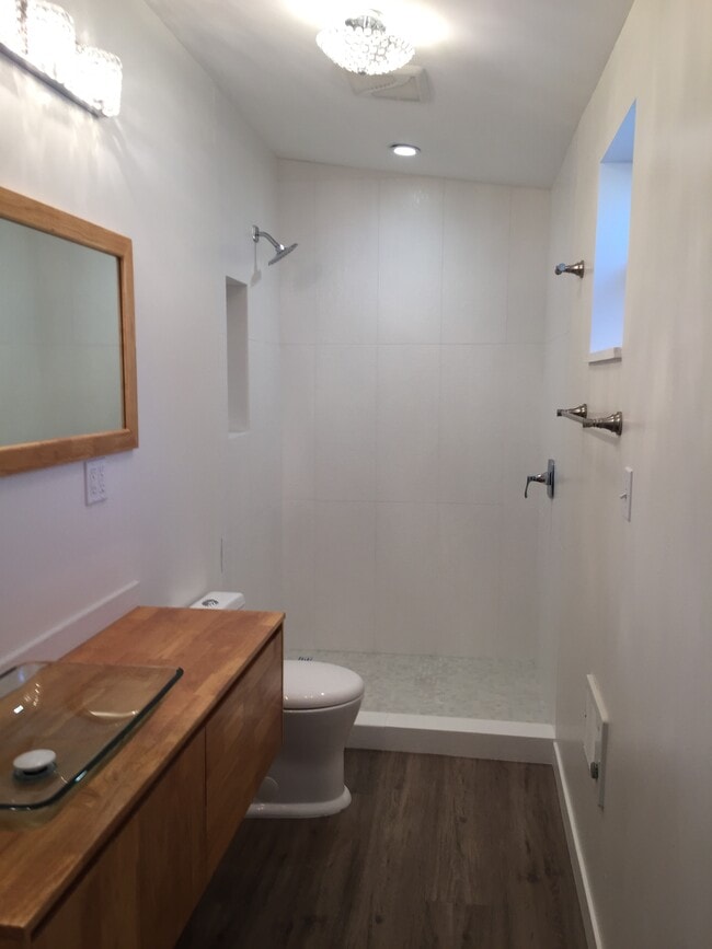 Photo - 26010 Regent Ave