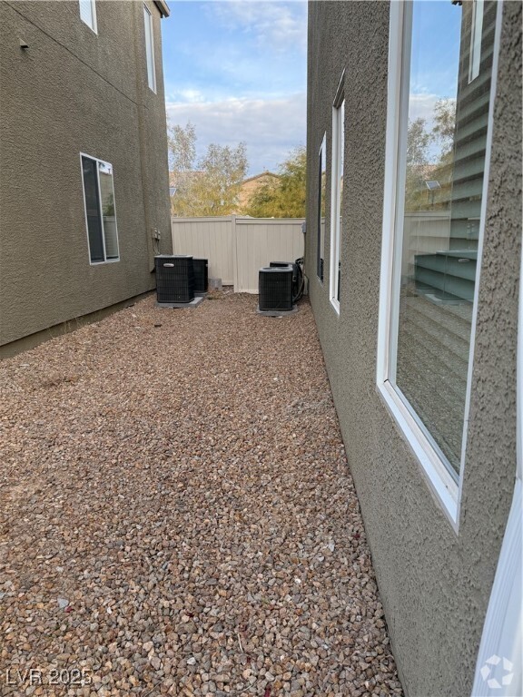 Building Photo - 5552 Chapin Mesa Ave Rental