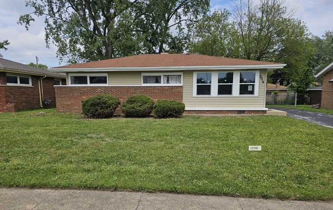Charming 3-Bedroom Ranch with Modern Updat... - Charming 3-Bedroom Ranch with Modern Updat... House