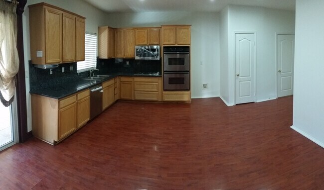 Photo - Beauty in the Details - 3 Bedroom / 2.5 Ba...