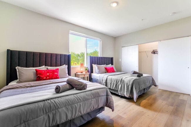 Photo - 171 NW 158th St Unit FL1-ID1022251P