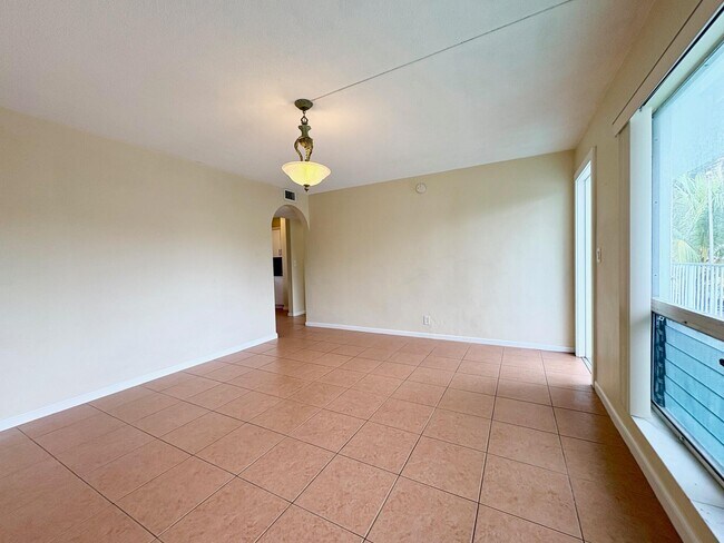 Photo - 3212 NE 7th Pl Unit 17