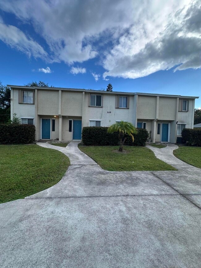 Photo - 205 Southland Dr Unit B