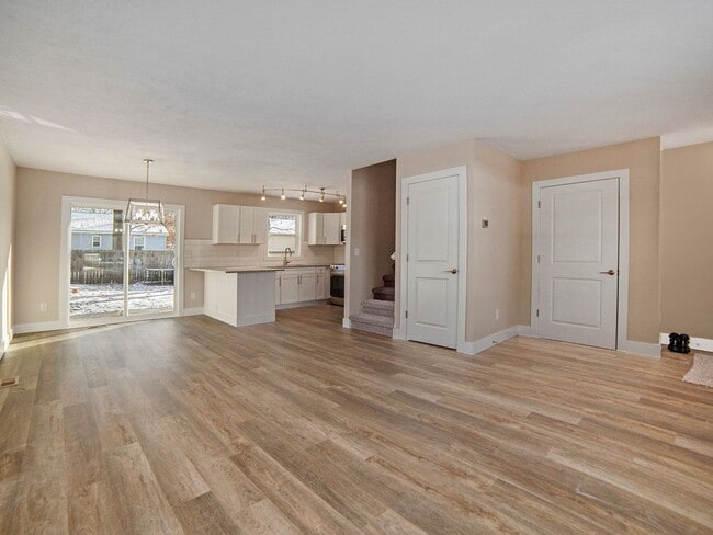 Photo - 556/558 Quarterline Unit 556 Quarterline