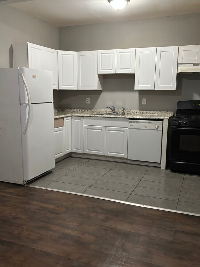 Photo - 61 Allendale St