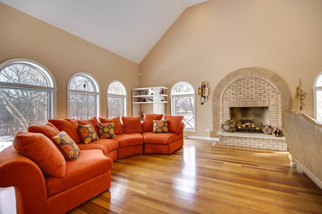 Photo - 777 Shoe Factory Rd Unidad ID1306474P