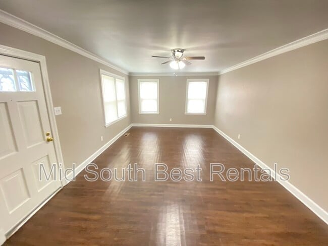 Photo - 3252 Park Ave