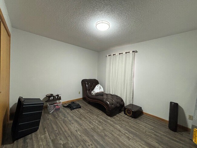 Photo - 6583-6585 Niagara Cir. Unidad 6585