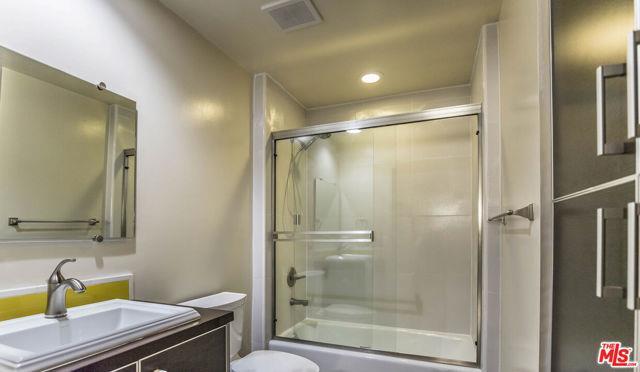 Photo - 1235 Granville Ave Condo Unit 106