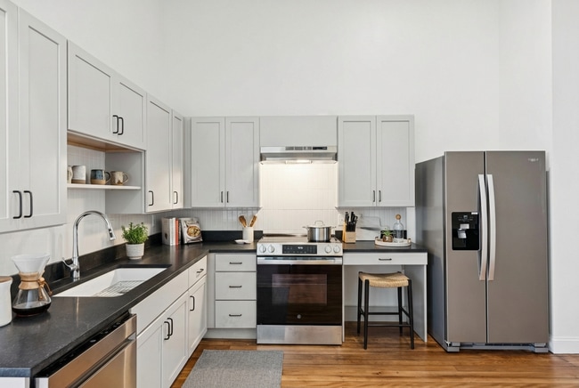 Photo - 129 Main St Unidad 202