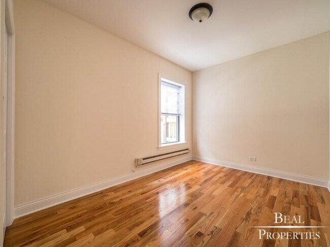 Photo - 1 bedroom in CHICAGO IL 60613 Unit W3