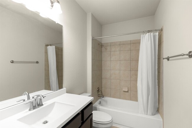 Photo - 1333 Red Hills Dr