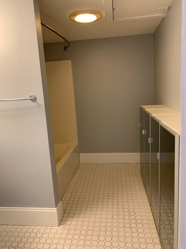 30 Mount Vernon St Unit 2