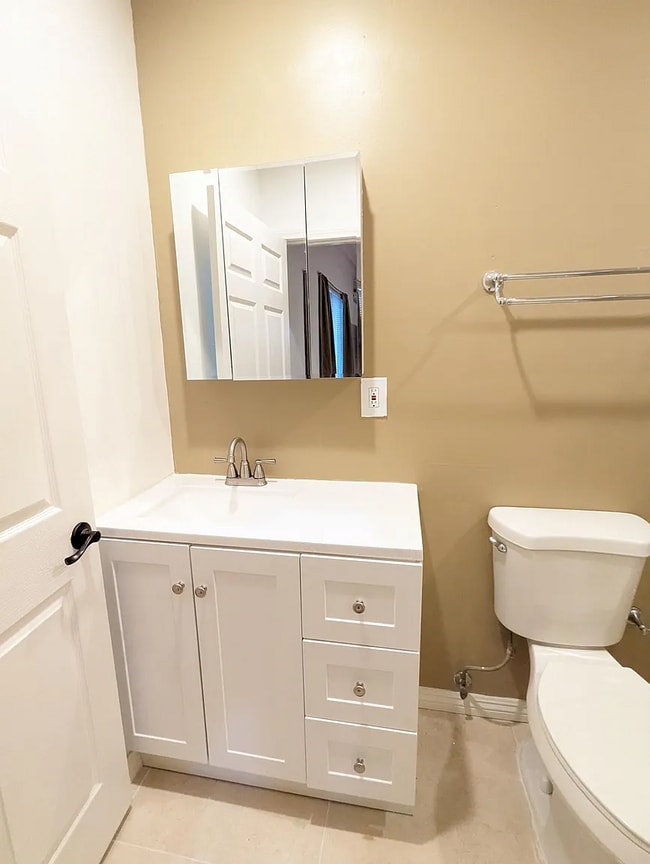 Photo - 12640 Bessemer St Unidad 1