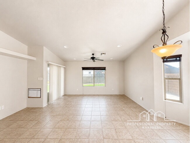 Photo - "Spacious 4-Bedroom, 2-Bathroom SOLAR Home in Mesa del Sol!"
