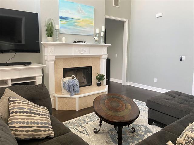 Photo - 2125 Columbia Dr