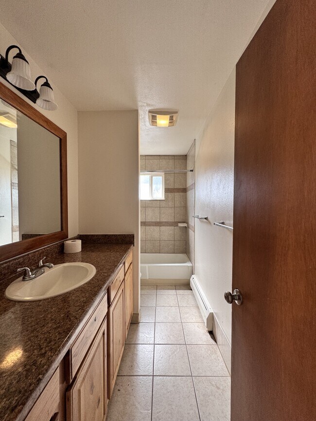 Photo - 736 Bennett Ave