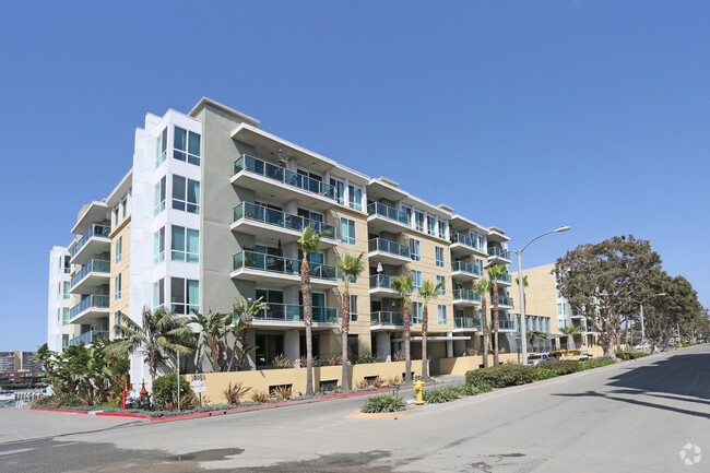 Building Photo - Riviera Collection Rental