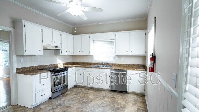 Photo - 68 Smythe Ave