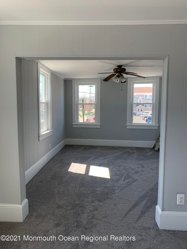 Photo - 500 Main St Unidad Upper Front