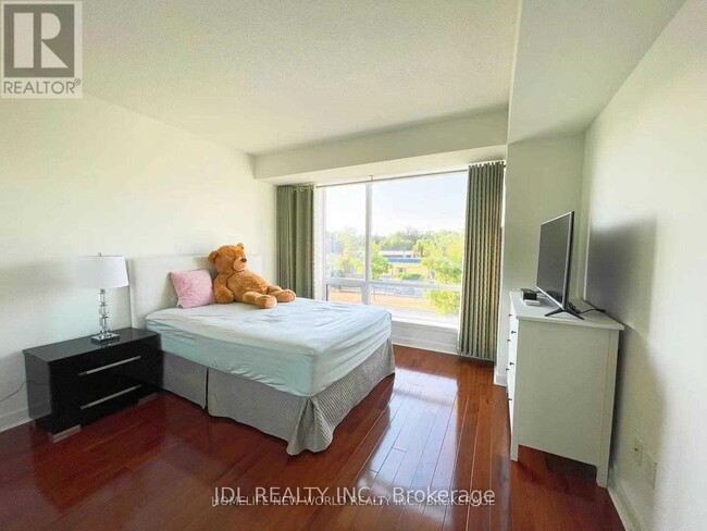 Photo - 25 Singer Ct