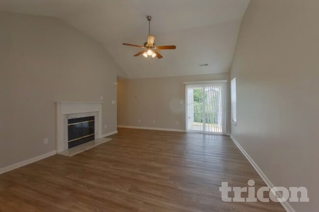 Photo - 1701 Gordon Walters Dr
