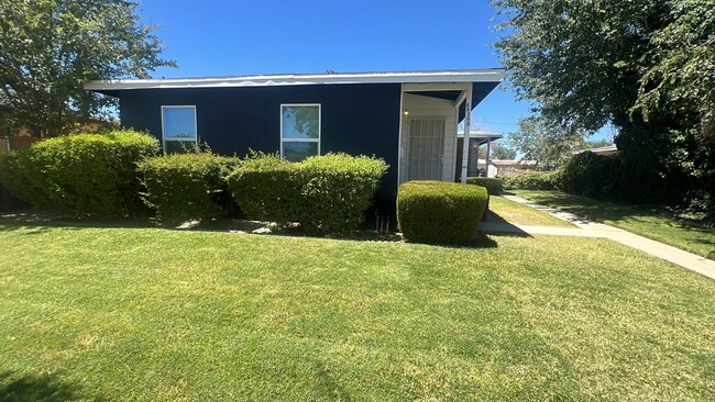 Building Photo - ZZ2510TH Unit 1 Rental