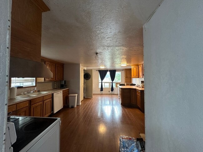 471 W 1st N Unit A - #2