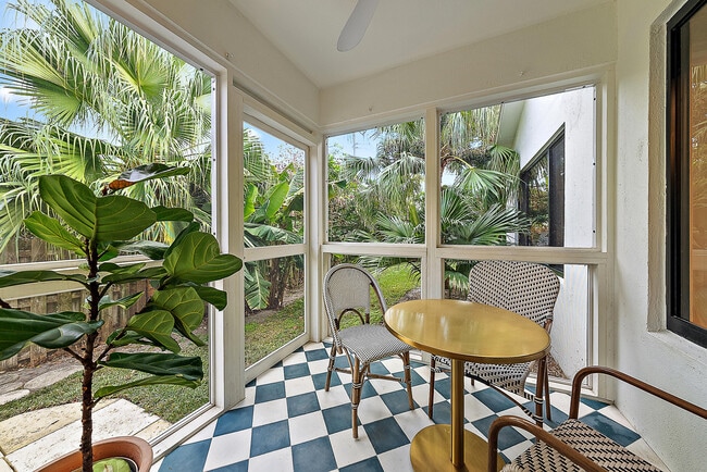 Photo - 1271 Morse Blvd