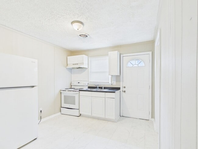 Photo - 838 S Jones St Unit B